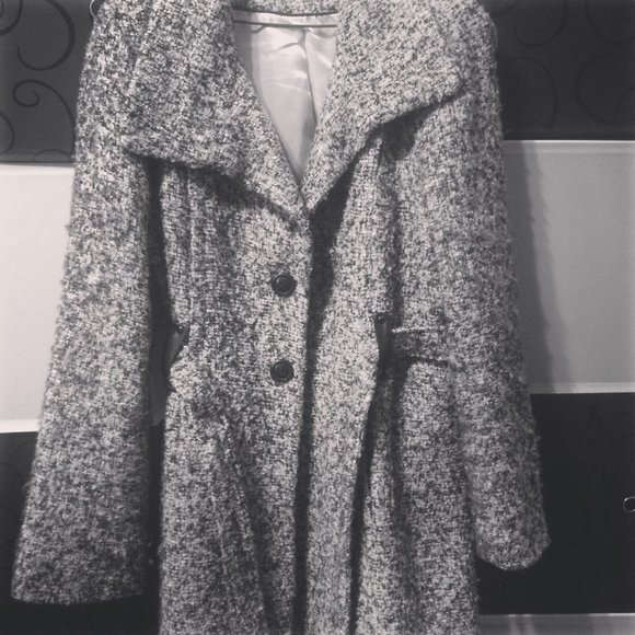 ladies coat - Picture 1 of 1